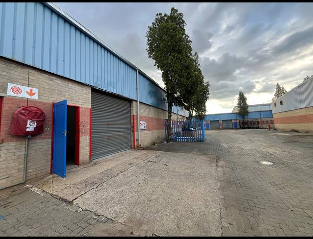 315M² WAREHOUSE TO LET IN EASTLEIGH